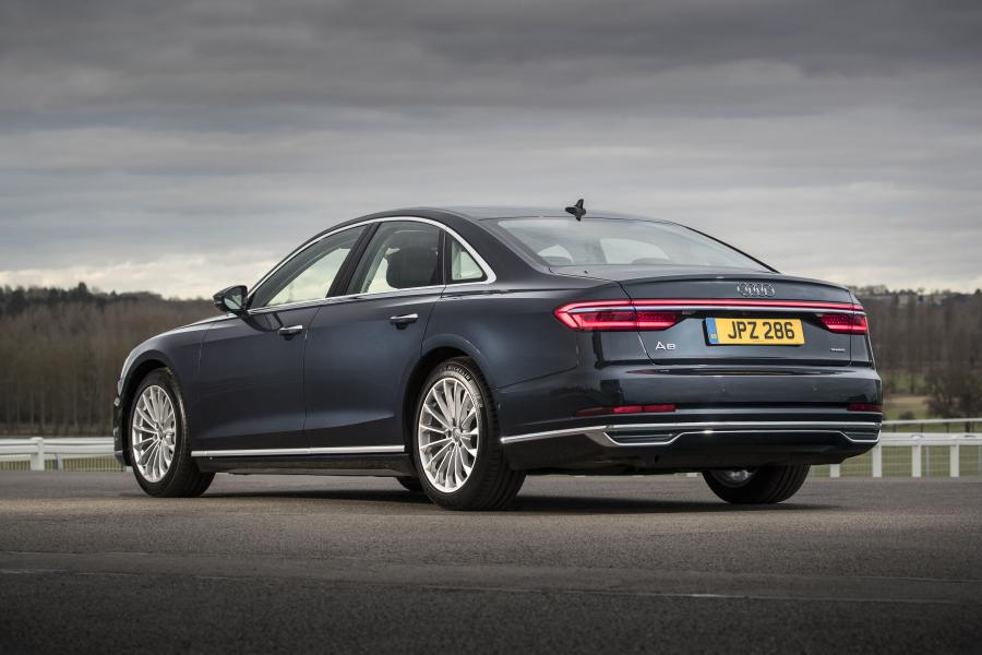  Audi A8 50 TDI Quattro (D5) 2017 года  (UK) (фото 14 из 17)